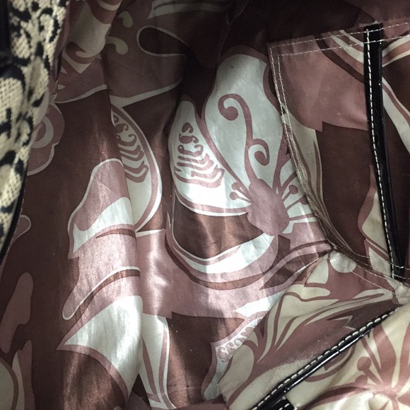 Purse by Guess - Picture 2 of 2